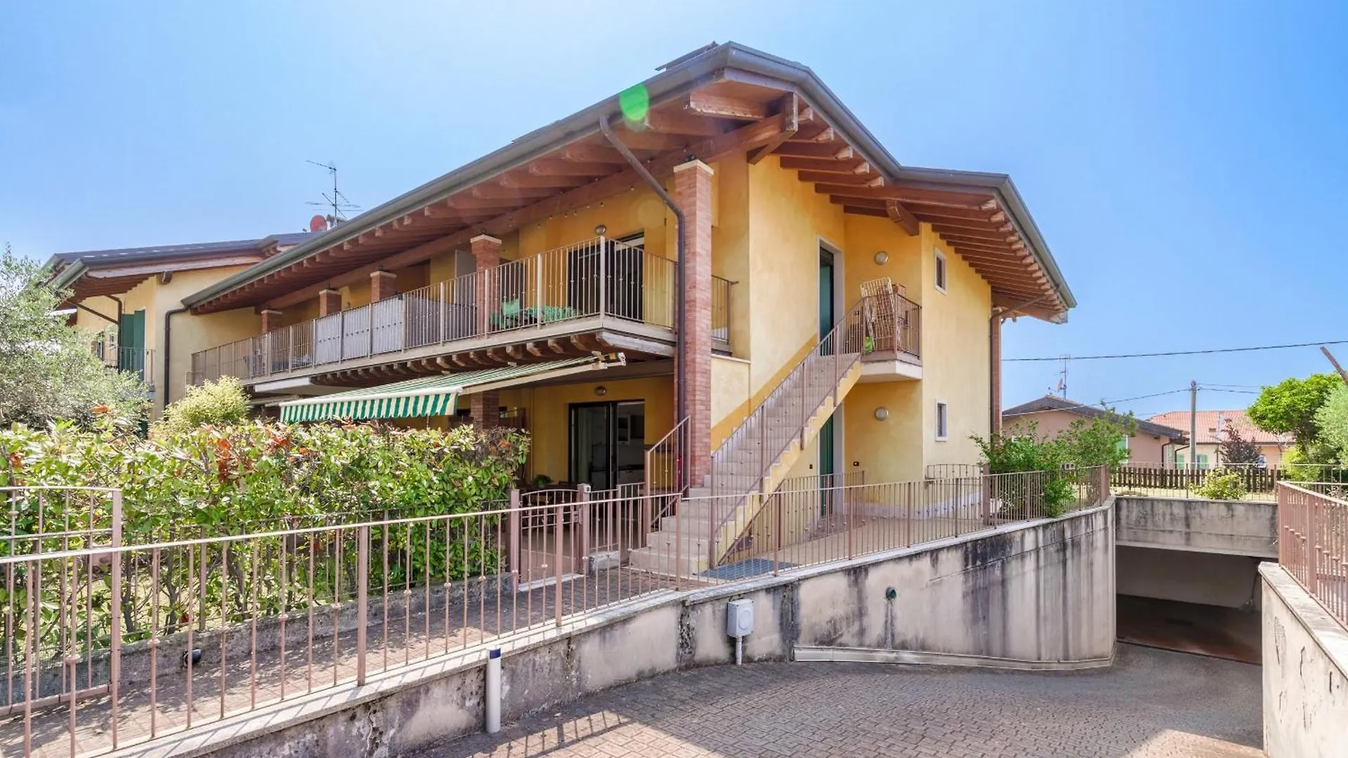 Costa Del Sole Barrier Free Apartment - Regarda Travel Lazise