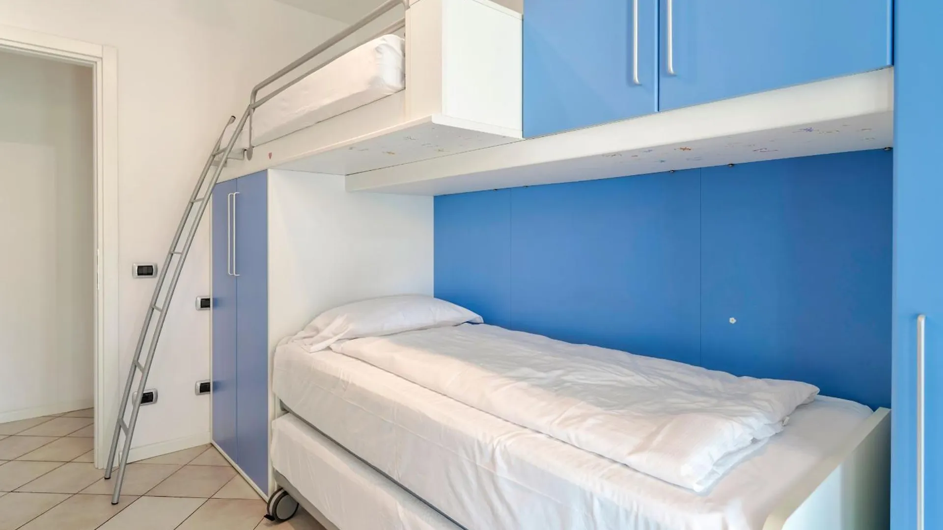 Costa Del Sole Barrier Free Apartment - Regarda Travel Lazise Italie